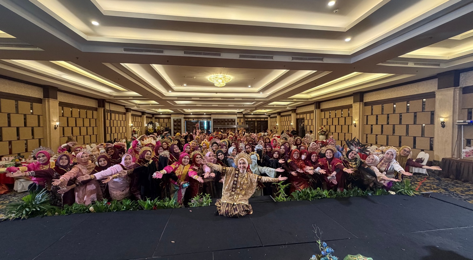 Dokumentasi Perjalanan, Komunitas & Aktivitas Akabe Akabe
