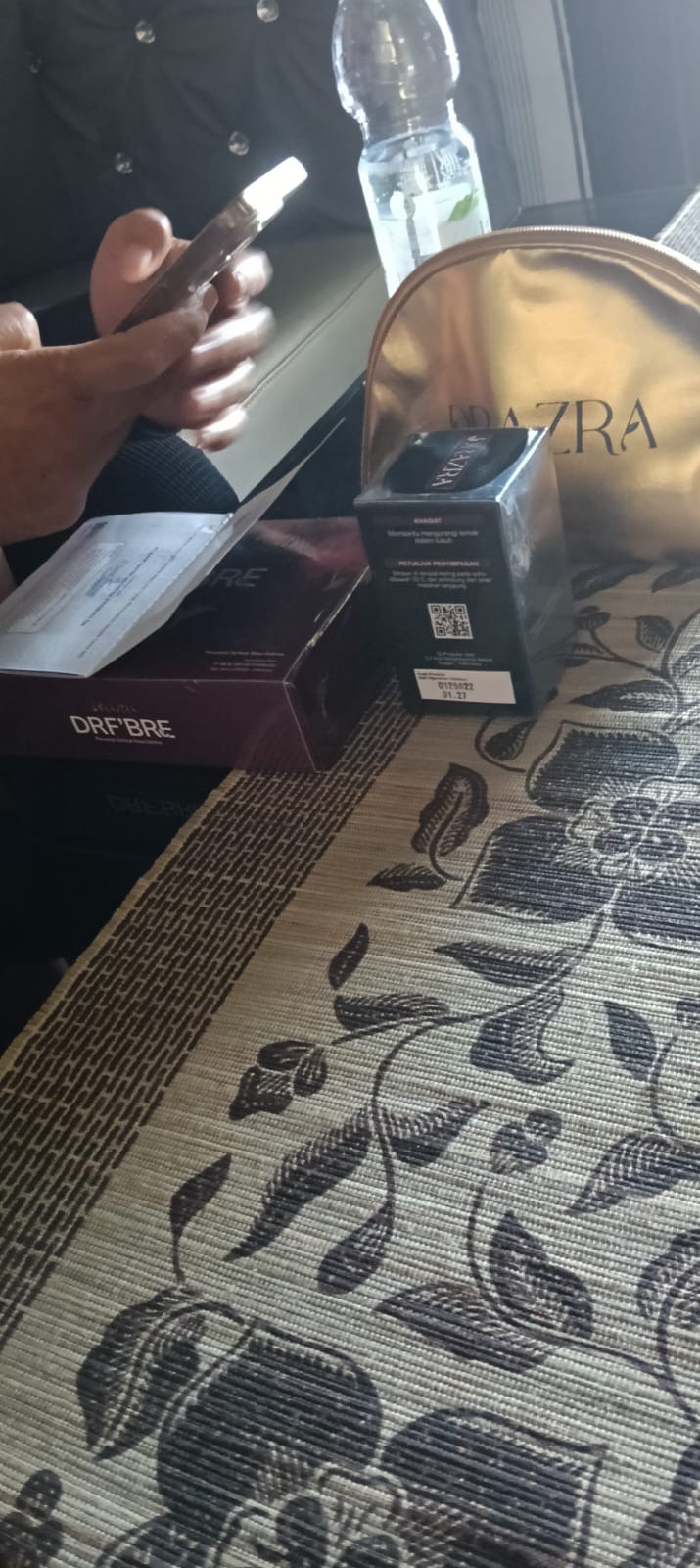 Aktivitas produk DRAZRA bersama Akabe