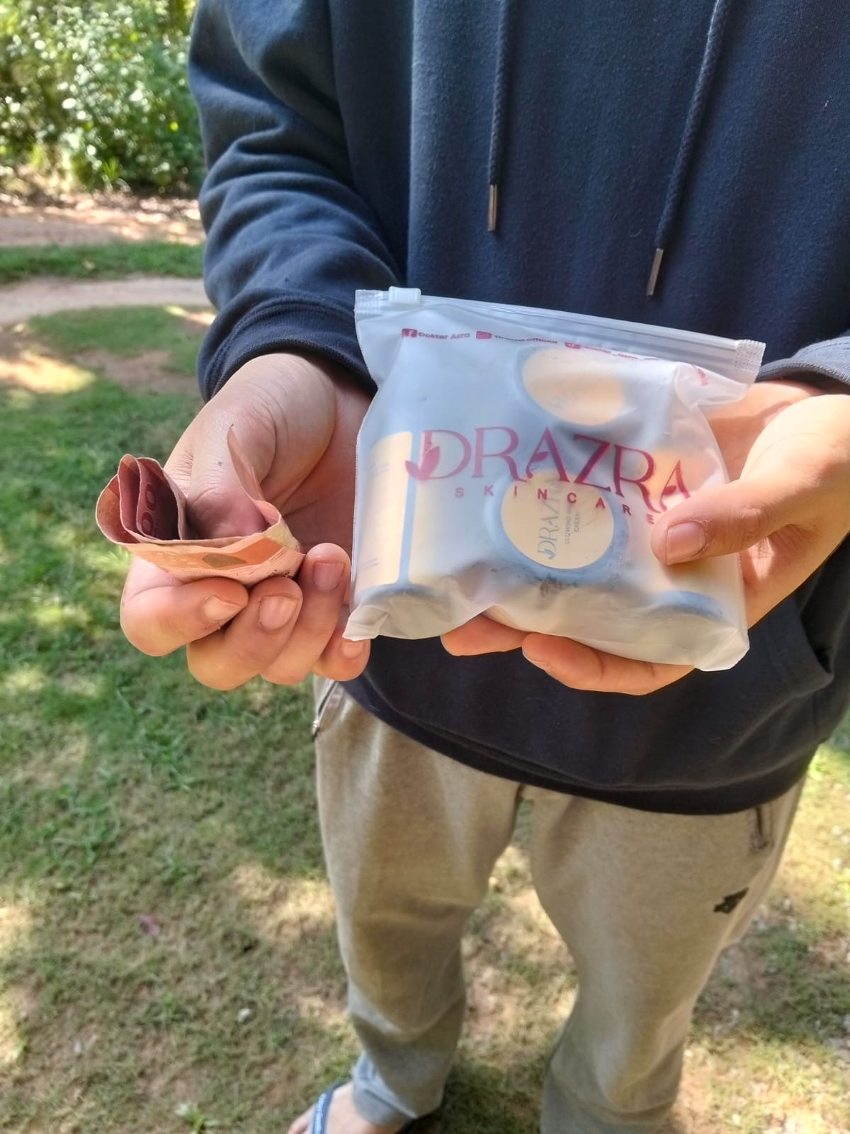 Aktivitas produk DRAZRA bersama Akabe